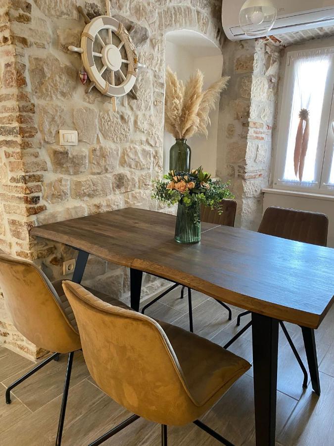 **Stone House ** Trogir Center ** Old Town Apartment Luaran gambar